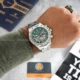 خرید ساعت مچی مردانه رولکس ROLEX طرح Daytona مدل 2016 بند استیل نقره ای با صفحه سبز و سه موتور فعال رنگ ثابت بهترین قیمت و ارسال رایگان