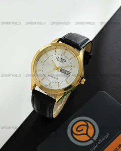 خرید ساعت مچی مردانه کاسیو CASIO مدل کلاسیک کد 2339 صفحه دایره ای سفید و بند چرمی مشکی و دارای تقویم ایام هفته و ایام ماه و موتور ژاپن اصلی